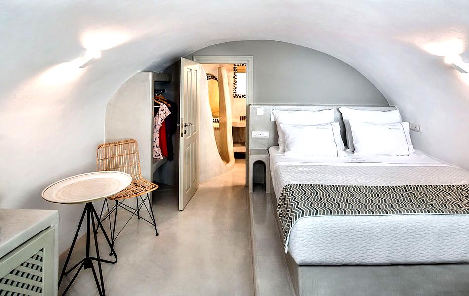 Kaleidoscope Oia Suites